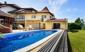 Rege - Wellness Resort House